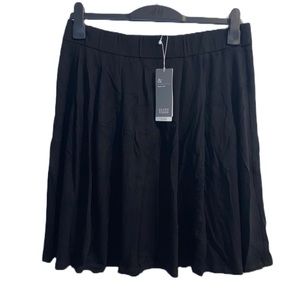 EILEEN FISHER BLACK MIDI SKIRT